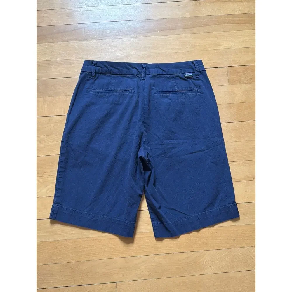 Patagonia Women's Size 6 Navy Blue Baggies Shorts - Lightweight & Durable